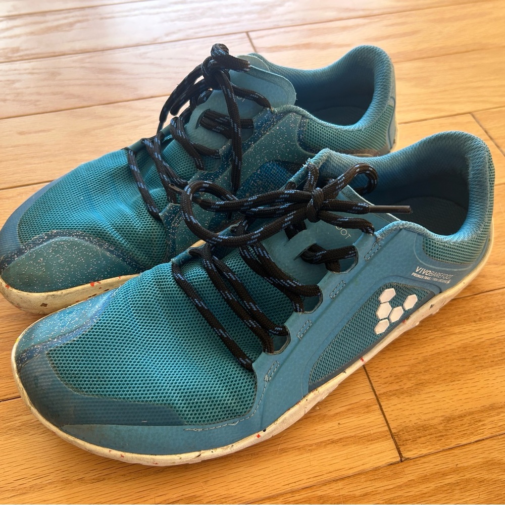 VivoBarefoot Primus Trail FG Size 43 BLUE